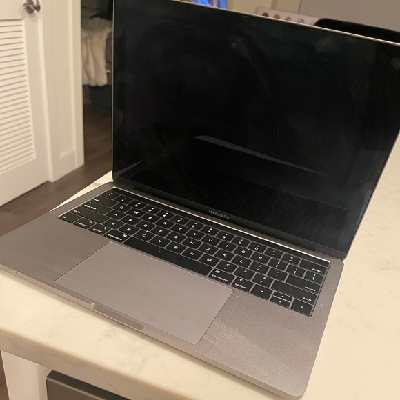MacBook pro … lightly used. Like new. It’s just missing a charger. - Picture 3 of 6